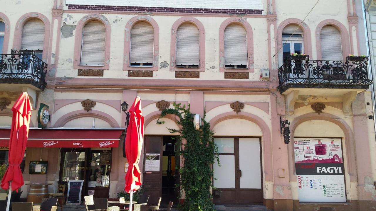 Promenad Apartman Mohács المظهر الخارجي الصورة